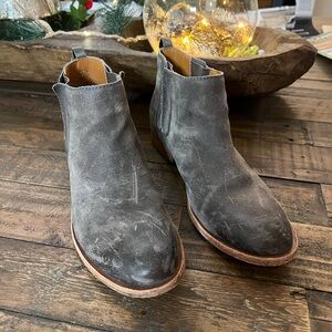 Korkease Women's Mindo Grey Suede Leather Western Chelsea Boots Size 9